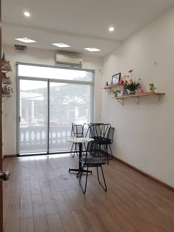 Bán nhà mặt ngõ Trung Kính Cầu Giấy nhà đẹp ở ngay 56m2, 5 tầng, giá 9.1 tỷ, lh 0902224679
