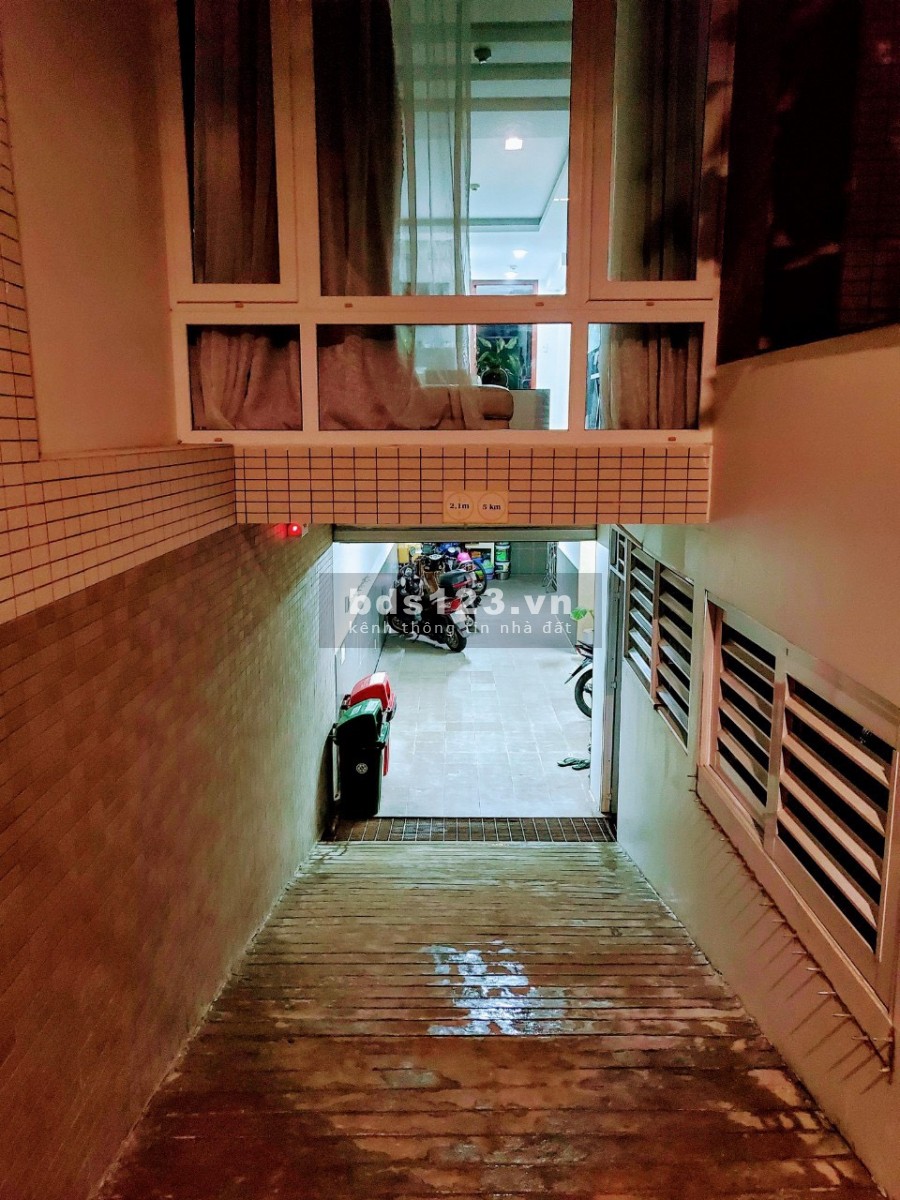 Bán nhà mặt tiền đường Phan Chu Trinh Ngay Bãi Sau Vũng Tàu Liên hệ : 0901325595