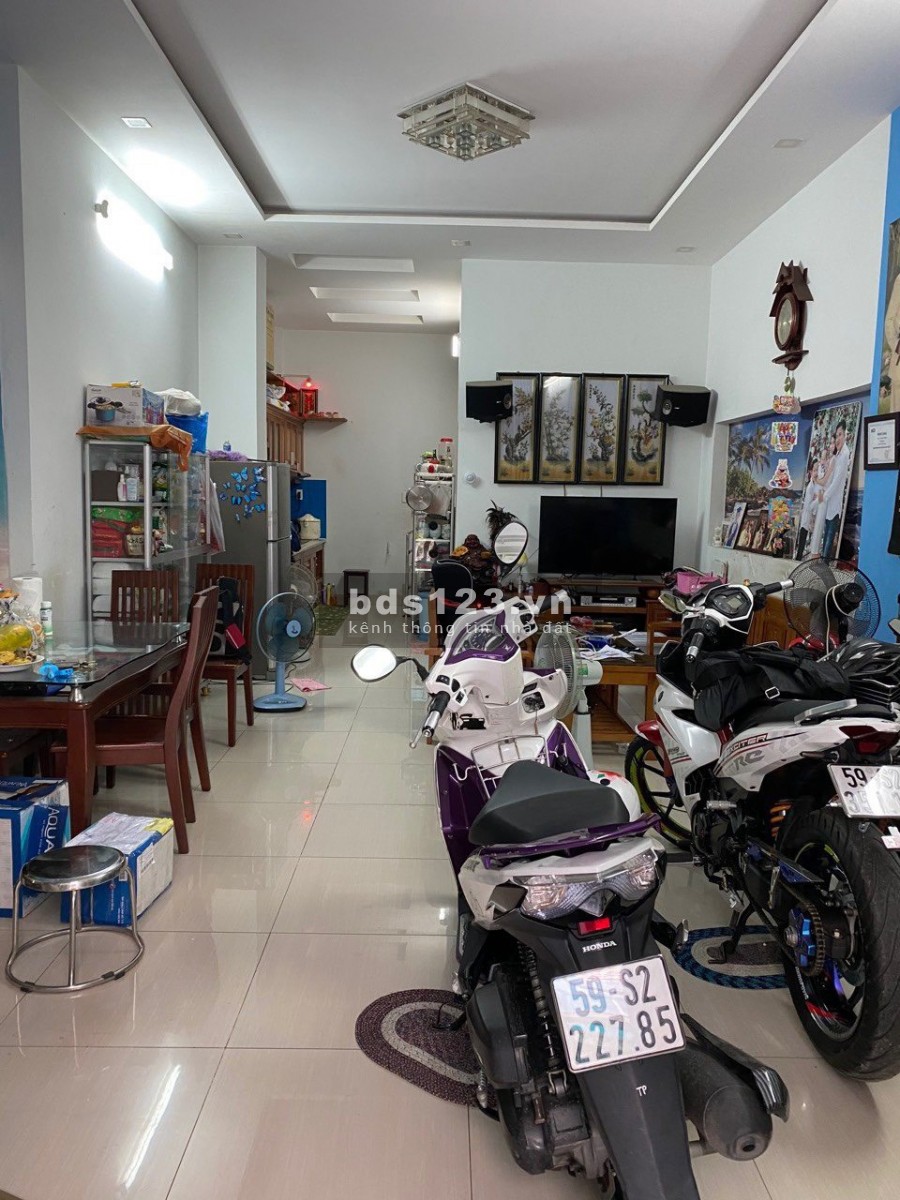 Bán nhà chính chủ giá tốt nhất khu vực Hiệp Bình Phước, dt 54m2, 1 trệt 2 lầu chỉ 5.1 tỷ