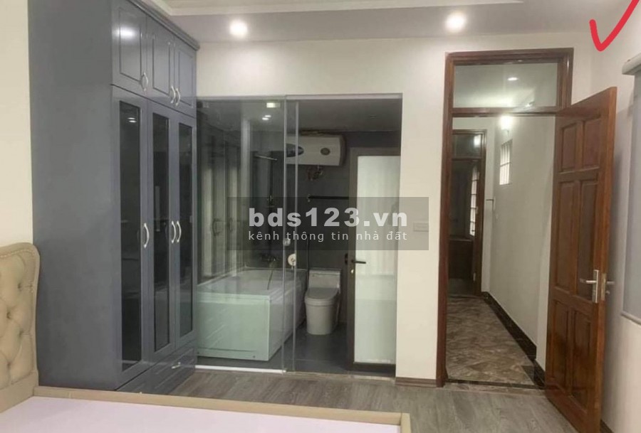 Nhà thiết kế mặt phố Tân Mai, 5 tầng hơn 8 tỷ, lô góc gara ô tô ở kd đỉnh, lh 0877771009
