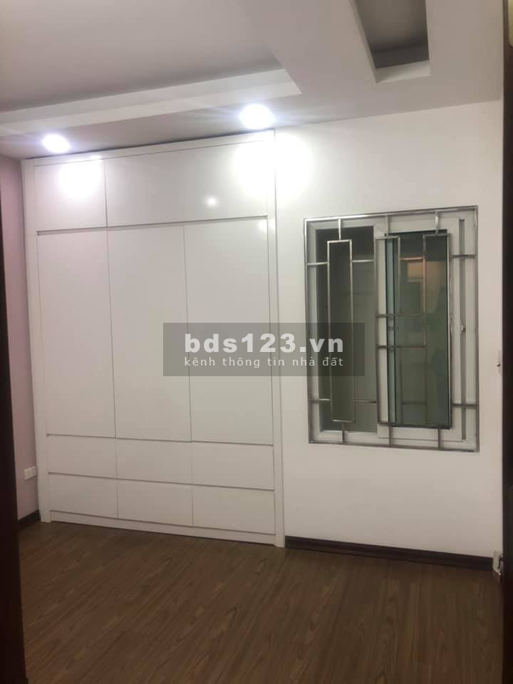 Bán nhà mặt phố Khương Đình diện tích 120m2 4 tầng, mặt tiền 4m giá bán chỉ 14 tỷ