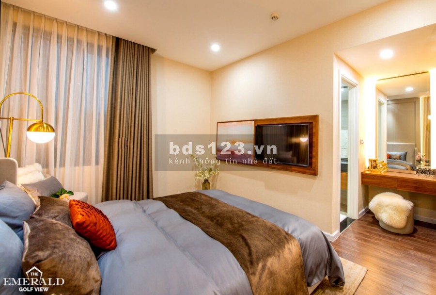 Căn hộ cao cấp The Emerald Golf View bàn giao nhà năm 2022, đã có sổ hồng