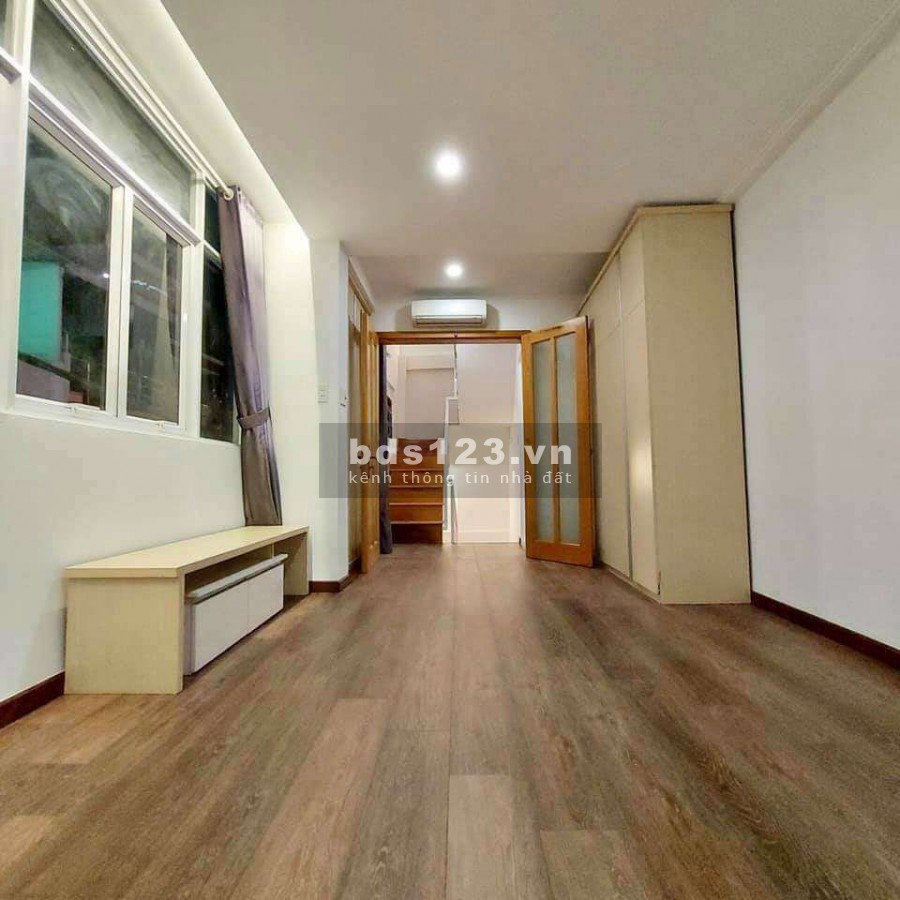 Bán nhà Hòa Hưng Quận 10 Mặt tiền 7m giá 5,3 tỷ, liên hệ 0978085762, sổ hồng riêng