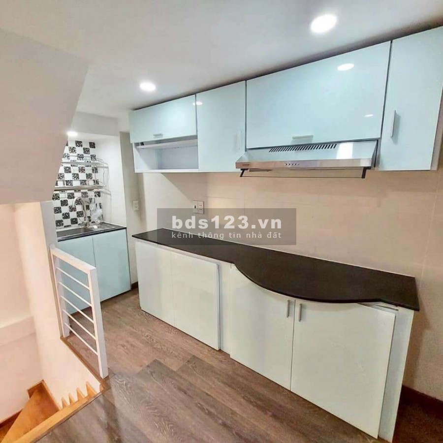 Bán nhà Hòa Hưng Quận 10 Mặt tiền 7m giá 5,3 tỷ, liên hệ 0978085762, sổ hồng riêng