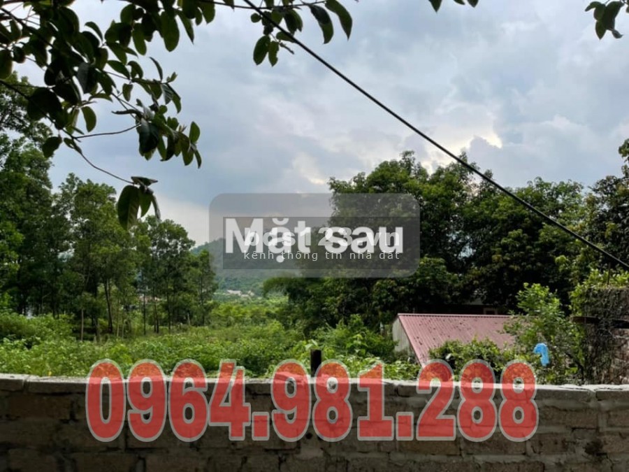 Bán gấp lô đất 2 mặt đường trục chính Bãi Dài - Đối diện Xanh Villas - Giá 9.5Tr/m2.
