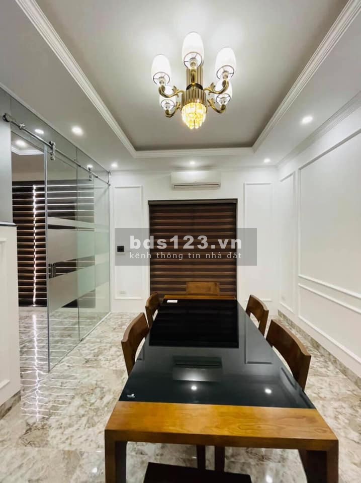Bán gấp nhà nguyên căn phố Quan Nhân Thanh Xuân, dtsd 48m2, 5 tầng, giá 4.3 tỷ, lhcc