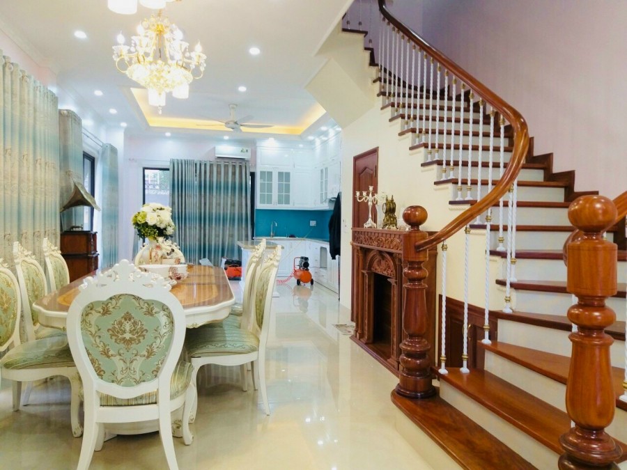 Bán nhà Văn Quán diện tích 86m2 4 tầng giá bán 8.9 tỷ khu an sinh cực tốt, lh 0912203766