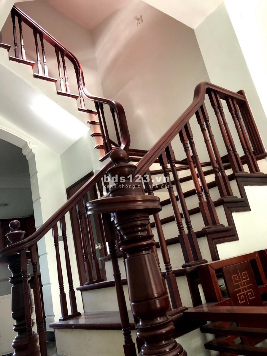 Bán nhà đẹp Văn Quán 10m ra đường ô tô tránh, dtsd 54m2, giá bán 3,75 tỷ, thương lượng