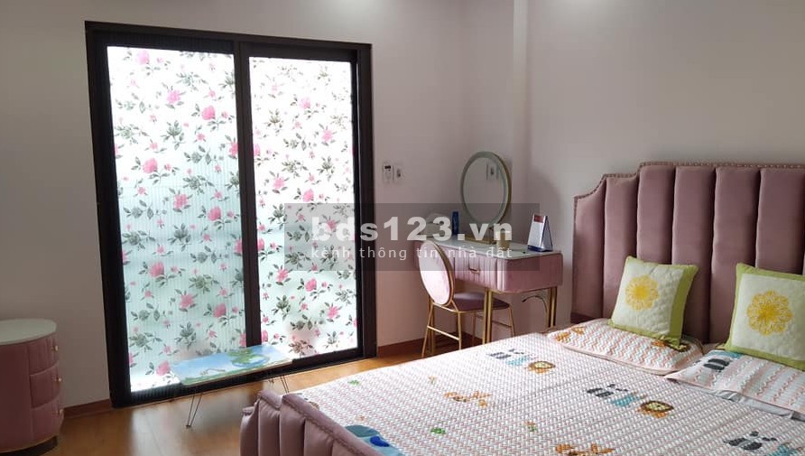 Bán nhà Phương Canh, gần ô tô tặng nội thất dt 35m2, 5 tầng mặt tiền rộng giá bán 3.15 tỷ