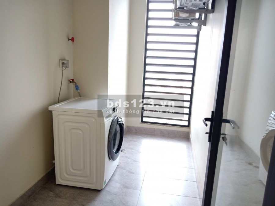 Cho thuê Chung cư Hong Kong Tower Đê La Thành, căn 2PN, full đồ, 15.5 triệu/tháng. Lh 0377983070