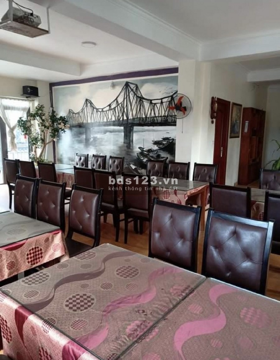 Bán nhà biệt thự sân vườn phường Đức Giang Quận Long Biên, dt 710m2 giá 103 tỷ