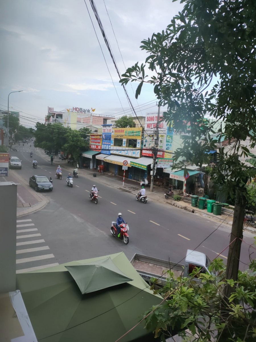 Chính Chủ Cần Bán Nhanh Căn Nhà Mặt Tiền Quang Trung - TP Quảng Ngãi