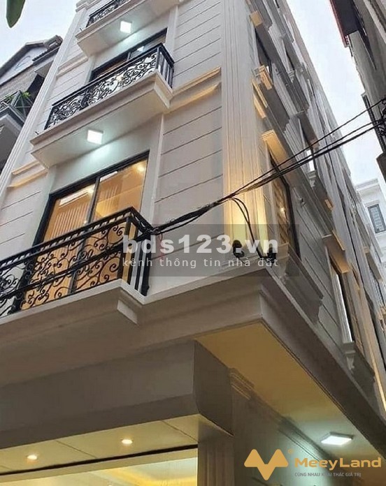 Cực Hiếm Bán Nhà Mặt phố Tân Mai, 55m2 x 5T, MT 4,2m Gara, Kinh doanh đỉnh LH 0977440990.