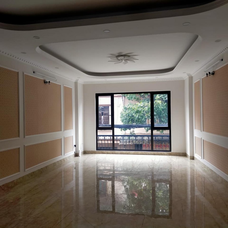 Bán nhà nguyên căn nằm trên đường Dương Quảng Hàm Quận Cầu Giấy, còn mới, kd đỉnh