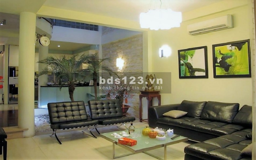 Bán nhà Đống Đa, phố Đặng Tiến Đông ô tô, thang máy, kinh doanh diện tích 80m2 5 tầng, giá 12 tỷ