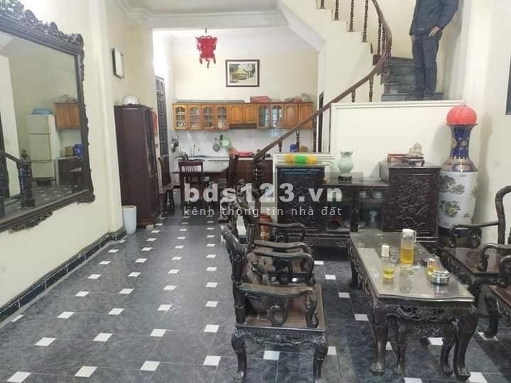 Bán gấp nhà Đại Từ, Hoàng Mai gần phố, ngõ thông kinh doanh 4 tầng 62m2 giá 6.7 tỷ