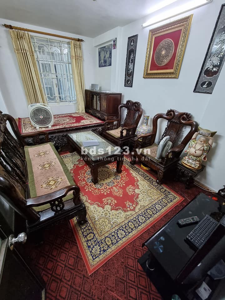 Bán nhà hiếm ngõ Nguyễn Khang, Cầu Giấy, dtsd 25m2, 6 tầng, mt 3.1m, giá 2.9 tỷ, lh 0975513371