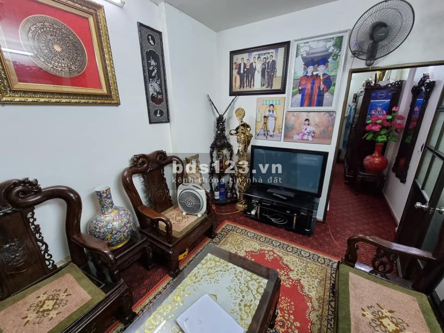 Bán nhà hiếm ngõ Nguyễn Khang, Cầu Giấy, dtsd 25m2, 6 tầng, mt 3.1m, giá 2.9 tỷ, lh 0975513371