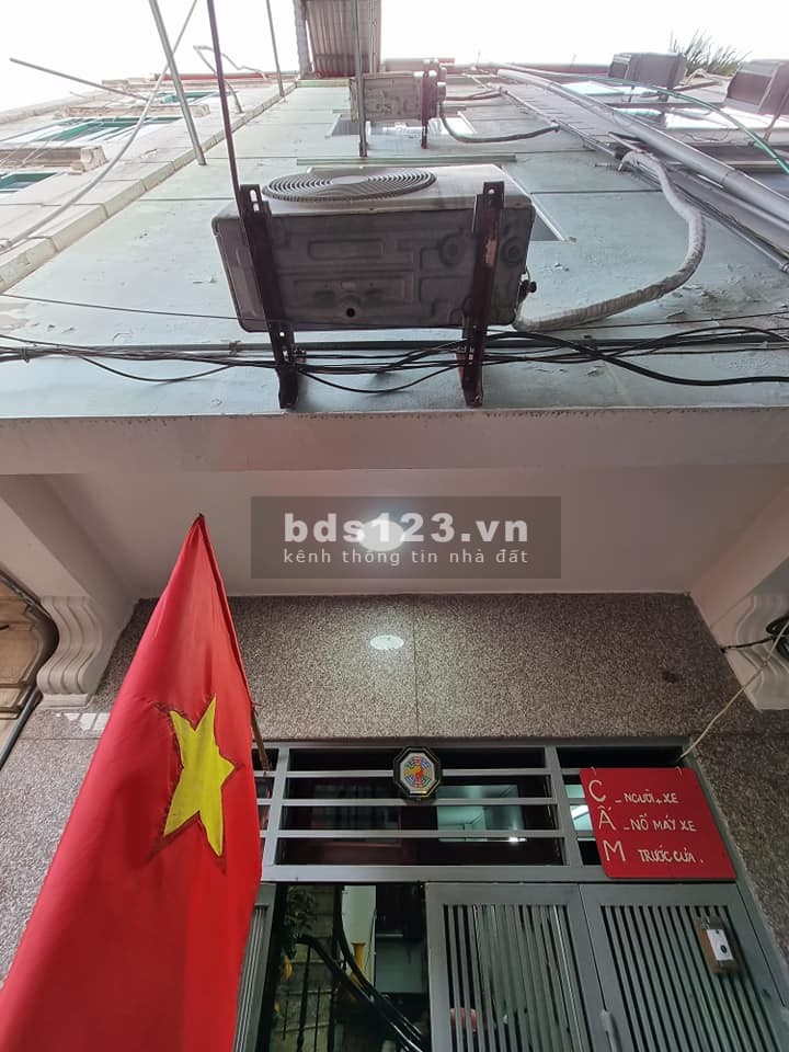 Bán nhà hiếm ngõ Nguyễn Khang, Cầu Giấy, dtsd 25m2, 6 tầng, mt 3.1m, giá 2.9 tỷ, lh 0975513371