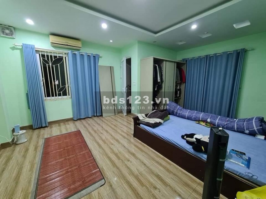 Bán nhà Nguyễn Văn Cừ Quận Long Biên diện tích 42m² 5 tầng, mặt tiền 5,5m giá chỉ 3,95 tỷ