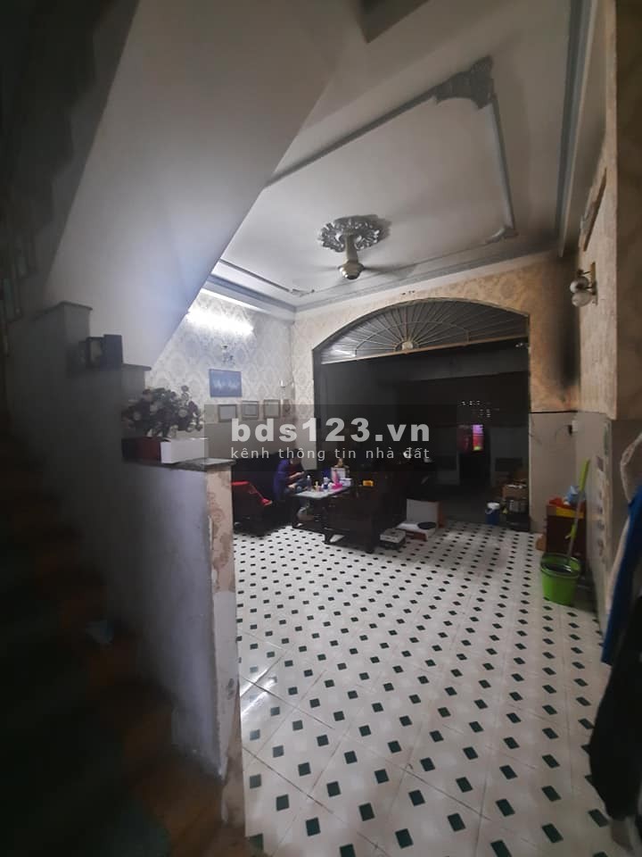 Nhà nguyên căn nhỏ xinh Nguyễn Kiệm vòng xoay Phạm Văn Đồng giá 1.85 tỷ, pháp lí rõ ràng