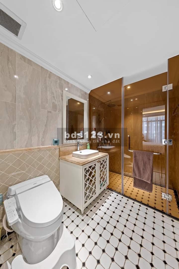 Cực Hiếm Bán Nhà Mặt phố Tân Mai, 55m2 x 5T, MT 4,2m Gara, Kinh doanh đỉnh LH 0977440990.
