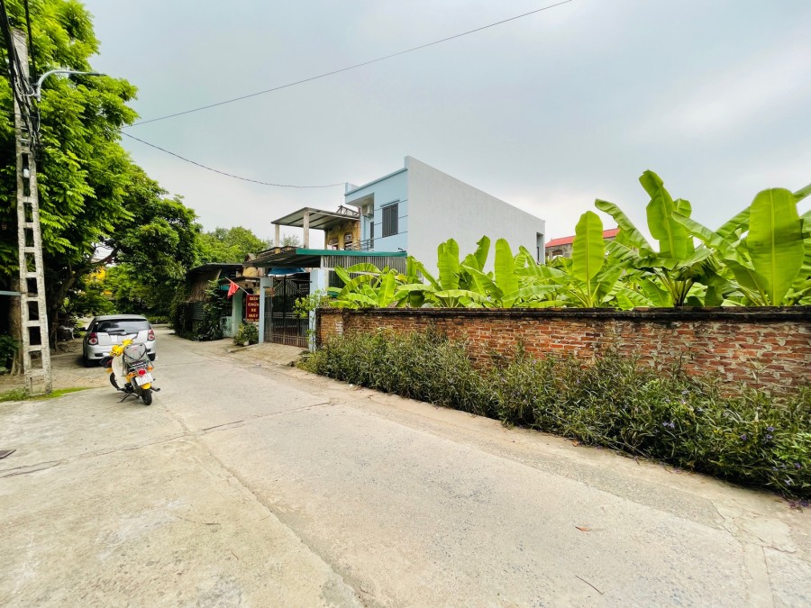 Bán đất bìa làng Lộc Hà - Mai Lâm, quy hoạch đường 30m, đường dẫn lên cầu Tứ Liên.