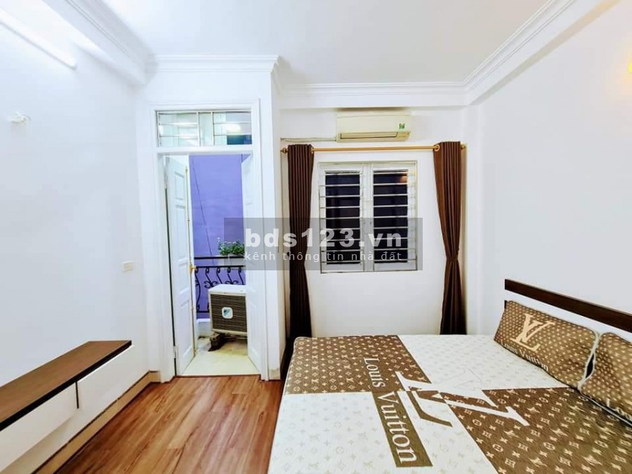 Bán nhà phố Lĩnh Nam nhà đẹp ô tô đỗ cửa, tặng đầy đủ nội thất, dt 40m2, giá siêu rẻ 3.55 tỷ