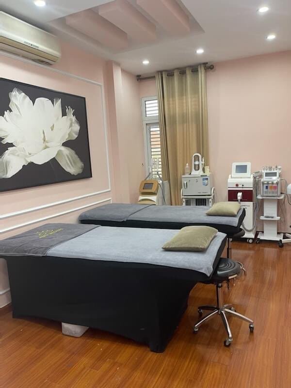 Bán gấp mặt phố Nguyễn Bỉnh Khiêm đúc kiên cố 6 tầng thang máy, giá nhỉnh 11 tỷ, lhcc