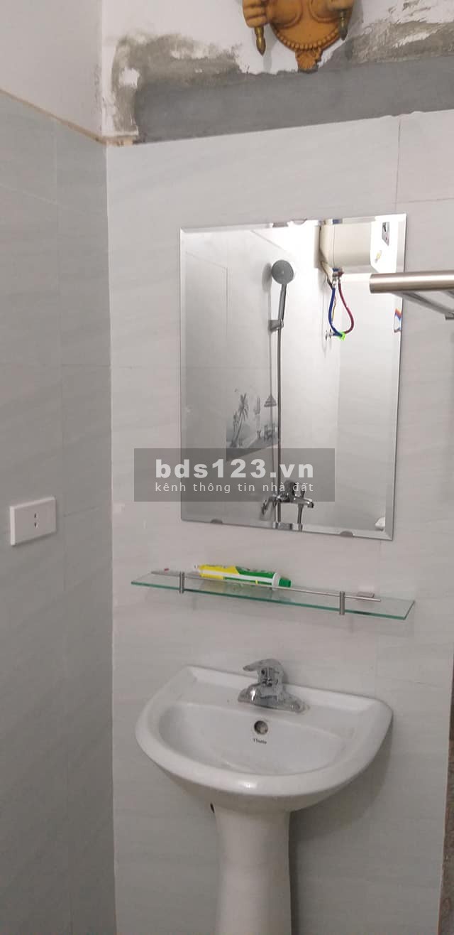Cần bán nhà ngõ 44 Pháo Đài Láng, đúc kiên cố 3 tầng kiên cố, liên hệ chính chủ 0977131586