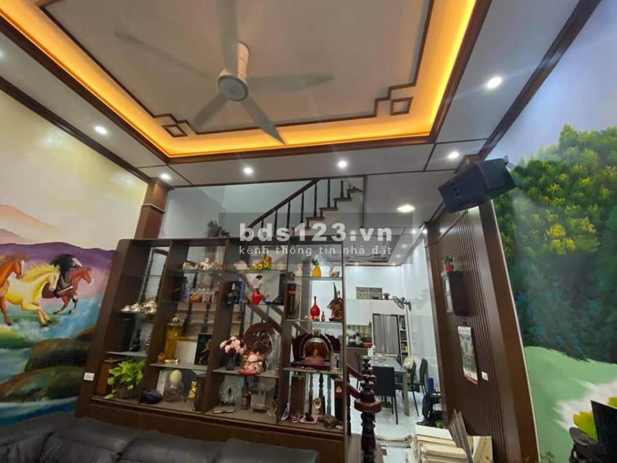 Bán nhà Minh Khai 35m2, giá 3 tỷ, sổ đỏ chính chủ, Nội thất…