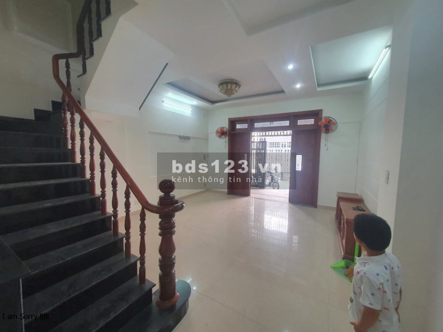 Bán nhà nguyên căn diện tích 60m2 giá 3.5 tỷ, ngang 5m BTCT hẻm xe hơi Thạnh Xuân Q12