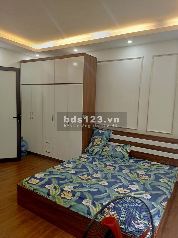 Nhà ngõ 117 Nguyễn Sơn, 95m2x5 tầng, MT 5m, oto tránh, kinh doanh, nhỉnh 12 tỷ, 0818962345