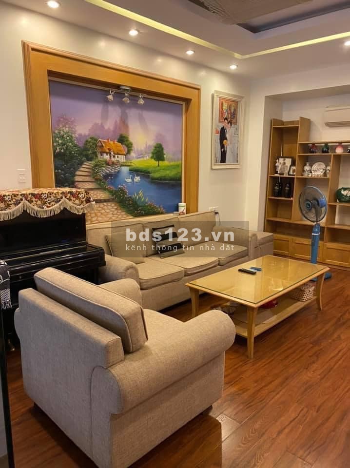 Cơ hội chuyển về ở ngay và luôn nhà 4 tầng Văn Cao, Ngô Quyền giá bán chỉ với 4 tỷ