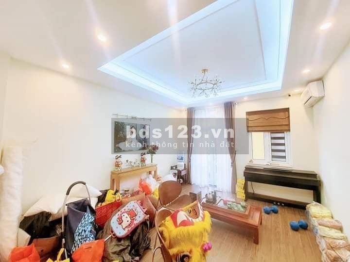 Bán gấp nhà Đa Sỹ Hà Đông, full nội thất nhập khẩu, ở ngay, diện tích 38m2, giá bán 2.8 tỷ