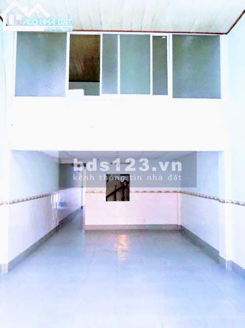 Cần bán gấp nhà nguyên căn trung tâm phường 3 Gò Vấp nhà 3 tầng dtsd 60m2 giá rẻ
