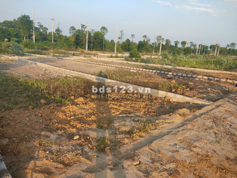 Bán gấp thửa đất dt 100m2 mặt đường đôi 40m TĐC ĐHQG Hà Nội, quy mô lớn nhất Hòa Lạc.