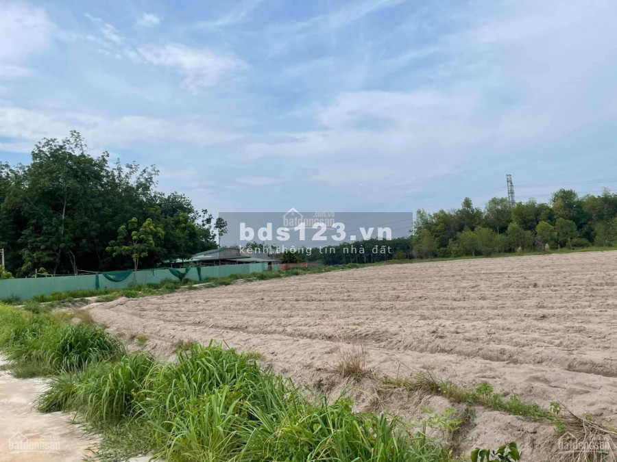 Chính chủ cần bán lô đất gần 1000m2 giá 100tr/m đất ở gần KCN Minh Hưng 3 Chơn Thành Bình Phước