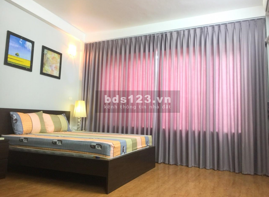 Nhà PL 18m Ra Mặt Phố Phạm Văn Đồng, Nội Thất Cao Cấp 45m2, Chỉ 3.8 tỷ.