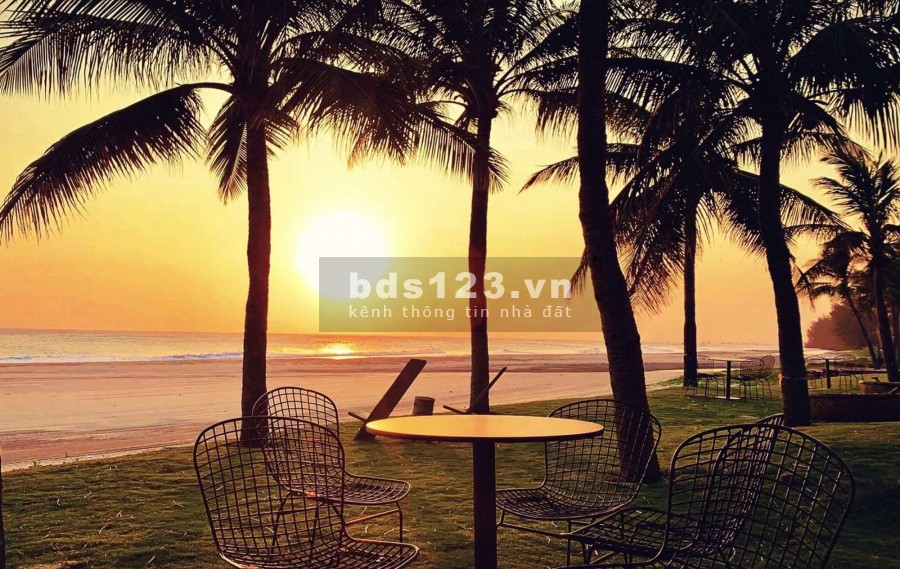 Bán nhà liền kề tiện ích 5 sao xứng tầm đẳng cấp, khu đô thị Thanh Long Bay, giá đầu tư