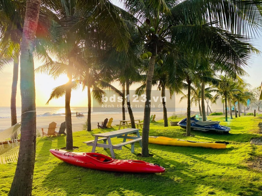 Bán nhà liền kề tiện ích 5 sao xứng tầm đẳng cấp, khu đô thị Thanh Long Bay, giá đầu tư