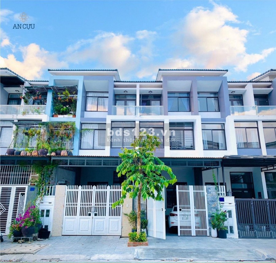 Nhà mặt tiền đường 12m với giá 2ty2 thanh toán linh hoạt trong vòng 12 tháng hỗ trợ vay