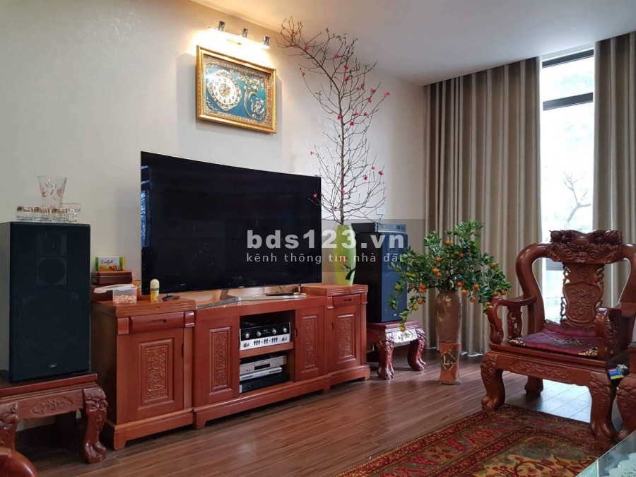 Bán gấp nhà phố Nguyễn Trãi Thanh Xuân dt 51m2, 5 tầng, mt 5m vị trí rất đẹp, ở, kd tuyệt vời