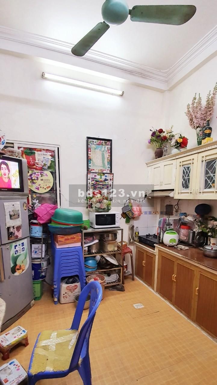 Bán gấp, nhà đẹp, ở ngay phố An Dương 41m2x4 tầng, MT3.5m, giá 3.05 tỷ.