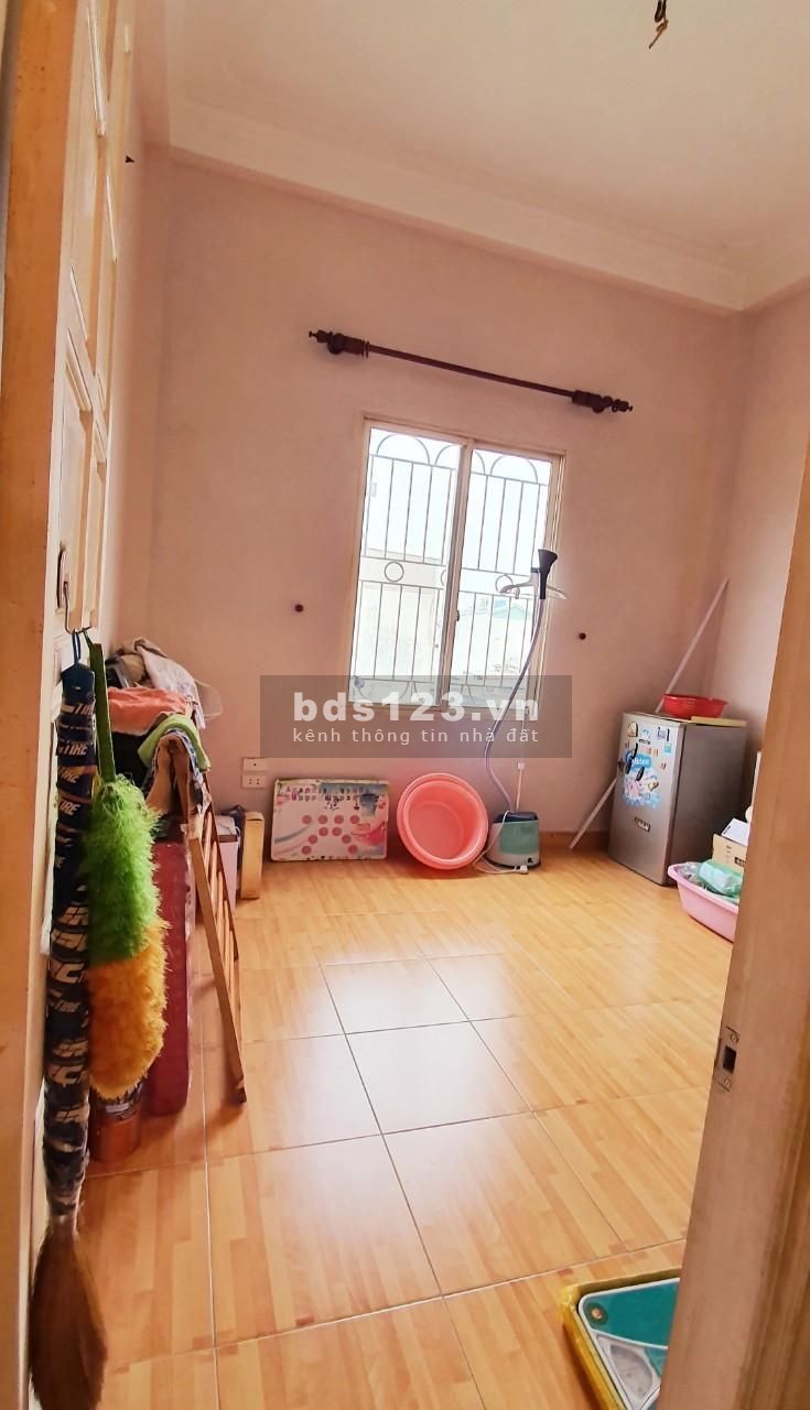 Bán gấp, nhà đẹp, ở ngay phố An Dương 41m2x4 tầng, MT3.5m, giá 3.05 tỷ.