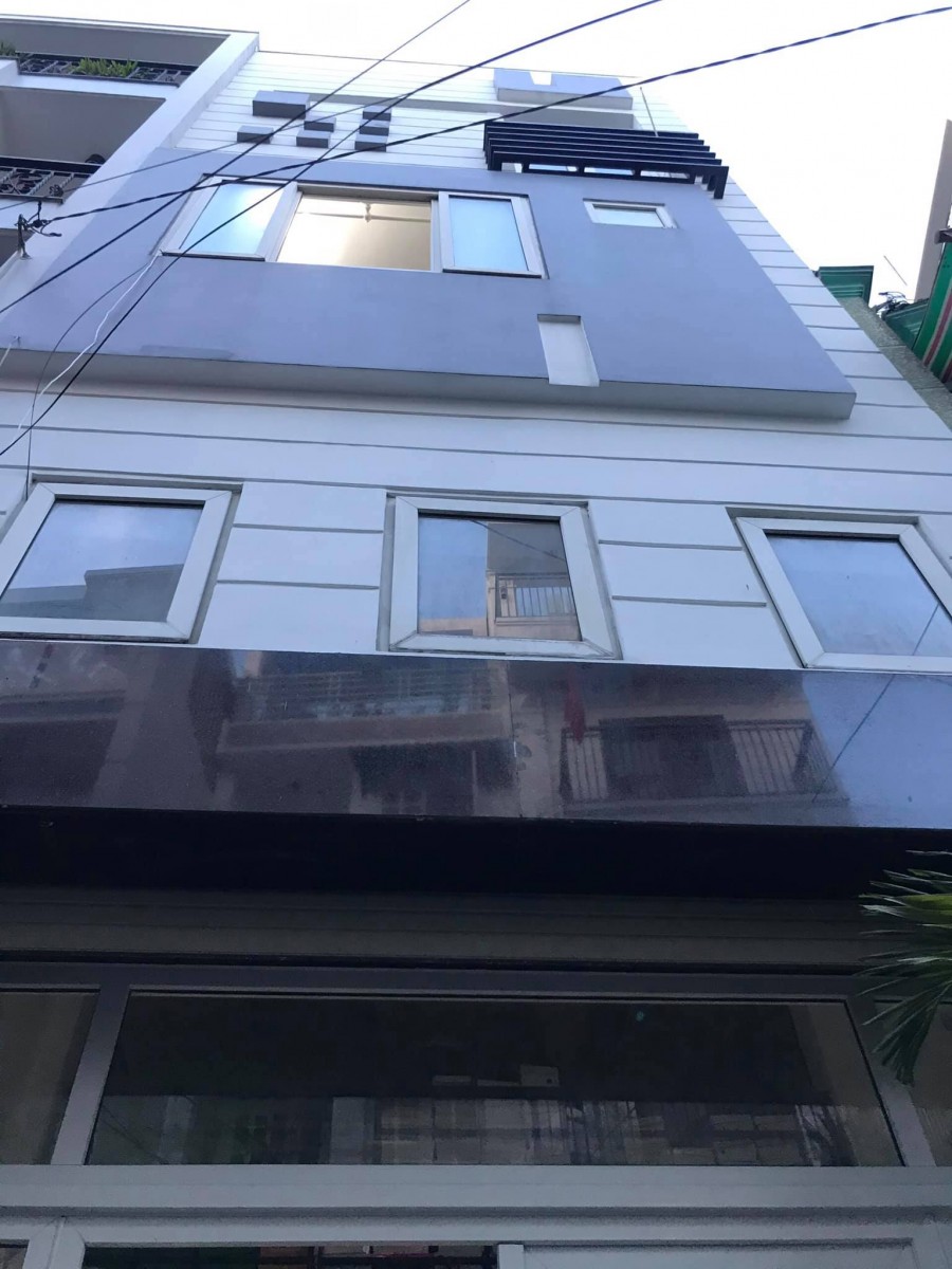 Hoàng Hoa Thám, bán nhà nguyên căn hẻm xe hơi diện tích 60m2, 5 Tầng Chỉ 8,6 Tỷ