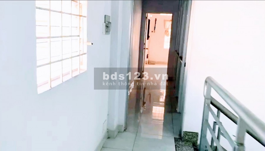 Cần bán gấp nhà nguyên căn trung tâm phường 3 Gò Vấp nhà 3 tầng dtsd 60m2 giá rẻ