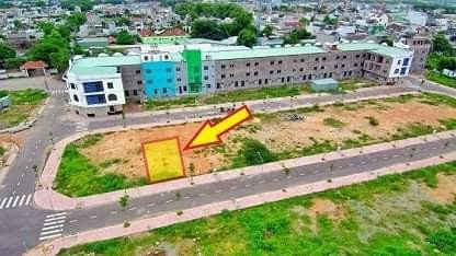 Bán gấp lô đất 65m đường ap 18 sổ hồng riêng lh 0967068799 khu dân cư hiện hữu