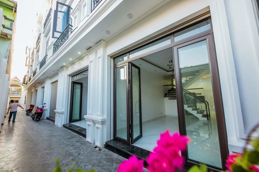 Bán 2 căn độc lập ngay sau nhà mặt tiền đường 18 Bùi Thị Tự Nhiên xây 4 tầng đúc kiên cố