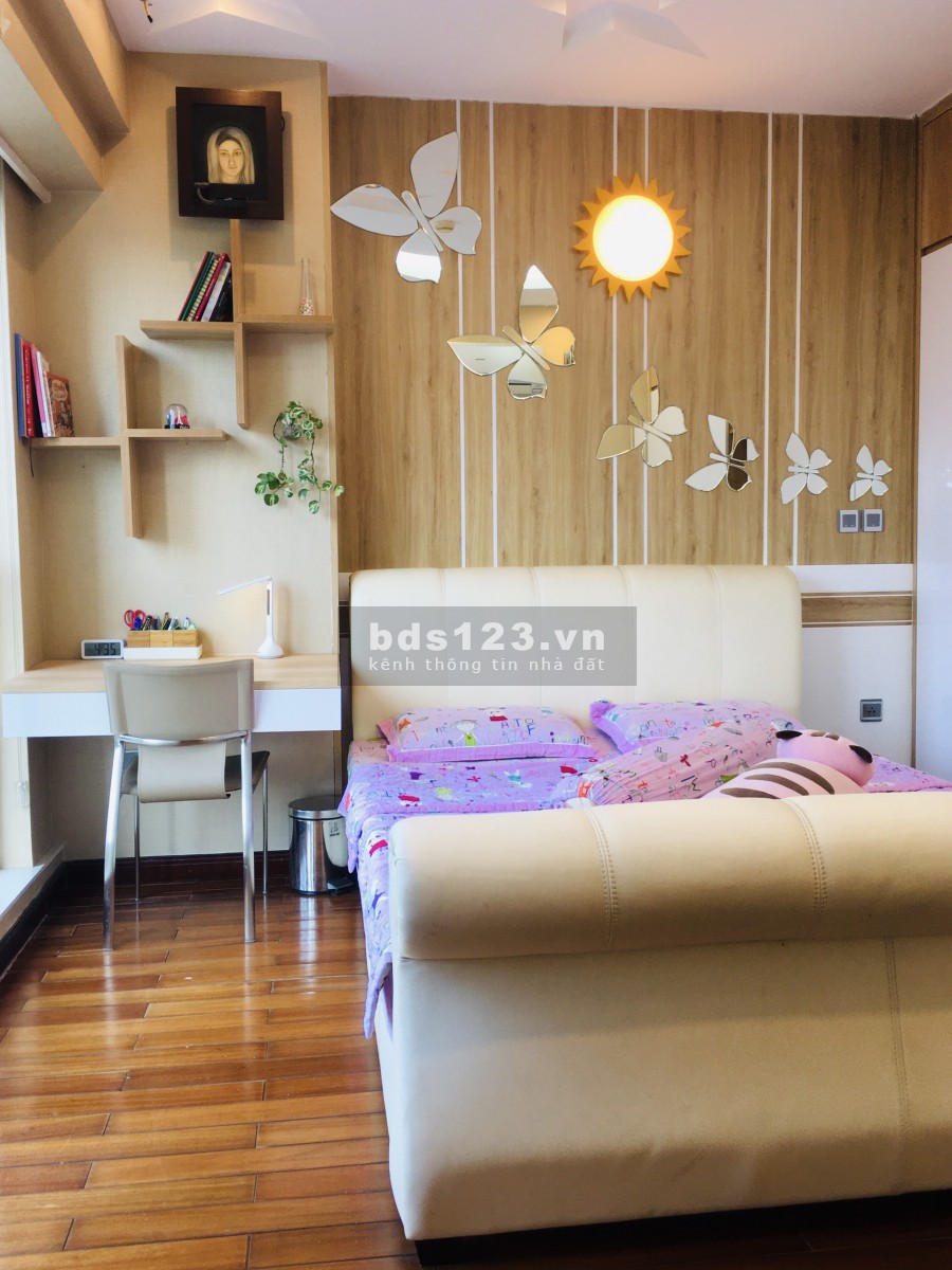 Cần bán căn hộ Chung cư cao cấp 3PN tại Khu Đô Thị Ciputra Nam Thăng Long - Giá bình dân